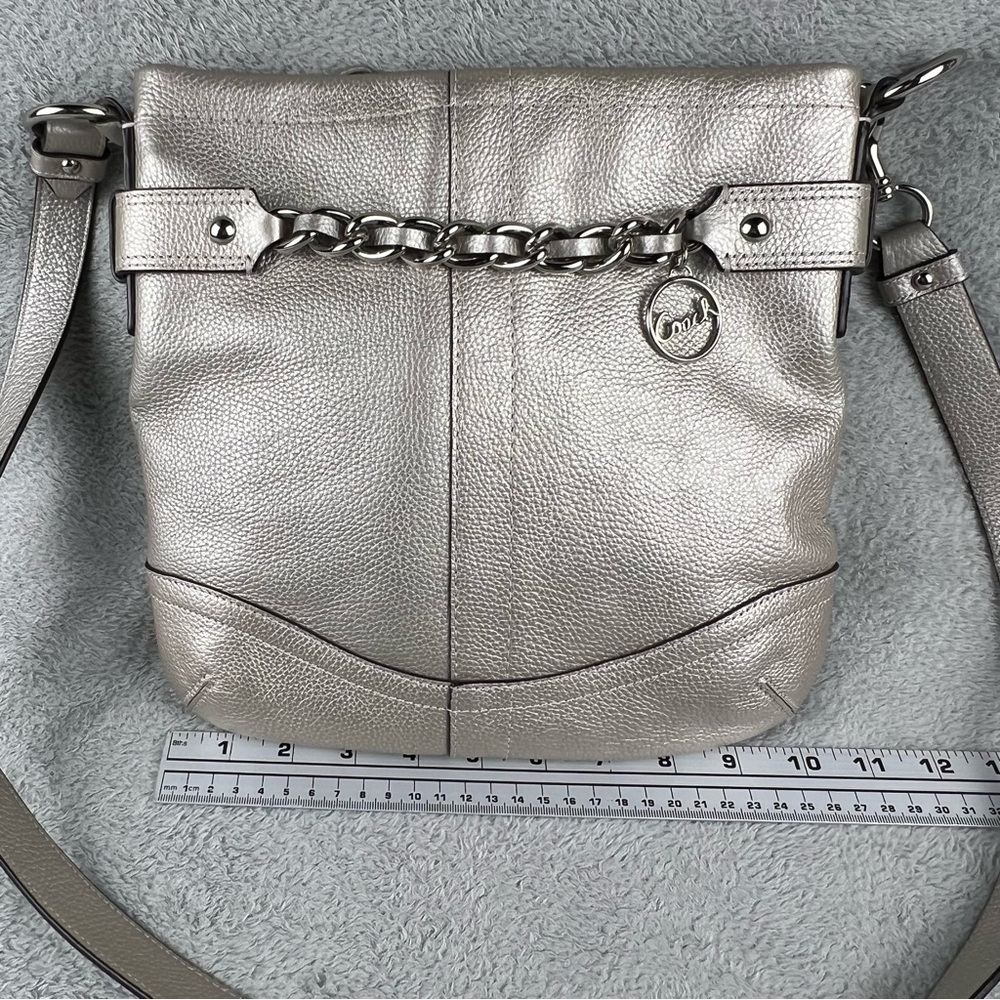 Coach Chain Duffle F19722 Pebbled Leather Crossbody Shoulder Bag Purse Metallic - Picture 5 of 9